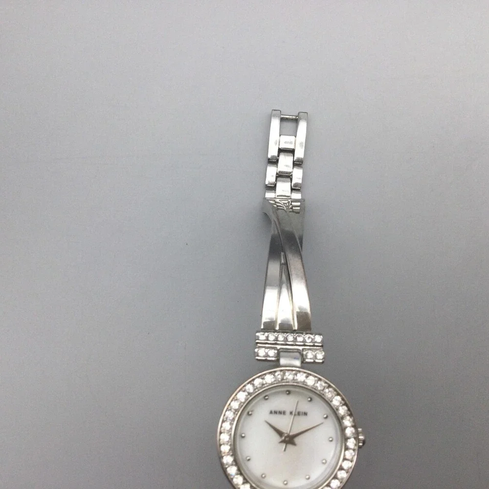 Anne Klein see photos